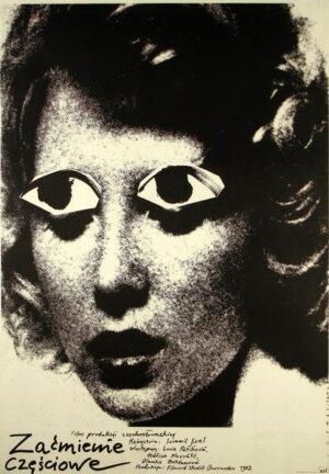 Black and white image of a woman´s face with large eyes.
